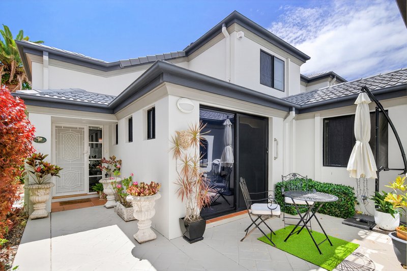 Photo - 27/2 Bronberg Court, Southport QLD 4215 - Image 2