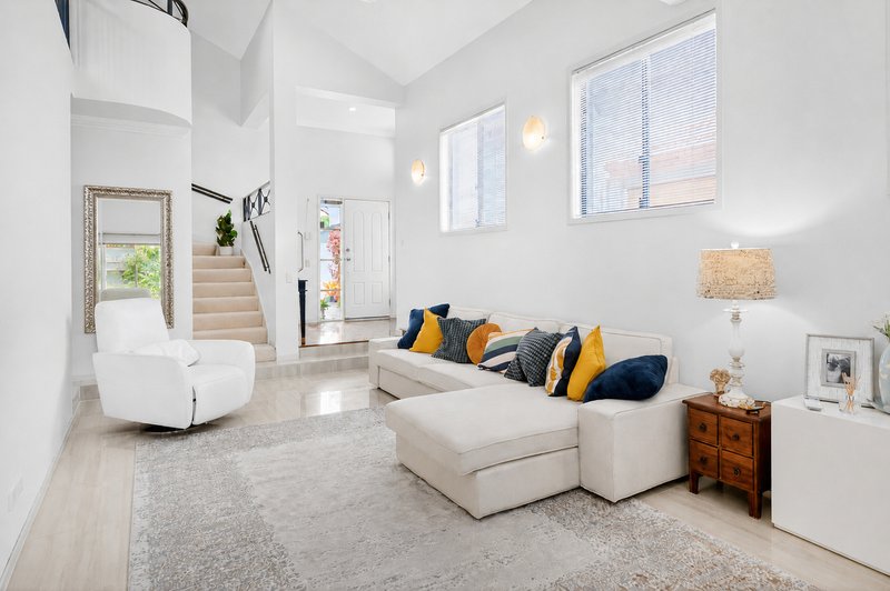 Photo - 27/2 Bronberg Court, Southport QLD 4215 - Image 5