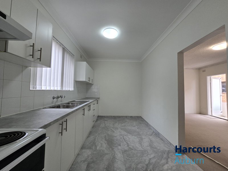 Photo - 2/72 Dartbrook Road, Auburn NSW 2144 - Image 4