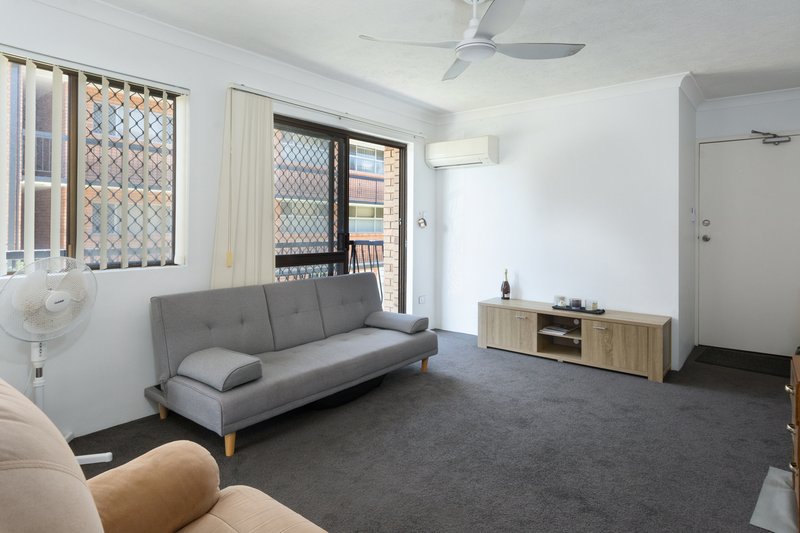 Photo - 2/72 Eton Street, Nundah QLD 4012 - Image 2