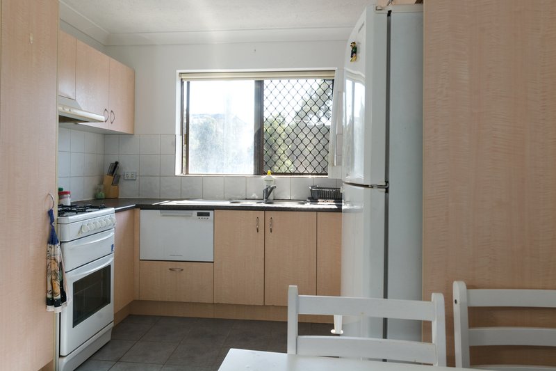 Photo - 2/72 Eton Street, Nundah QLD 4012 - Image 3