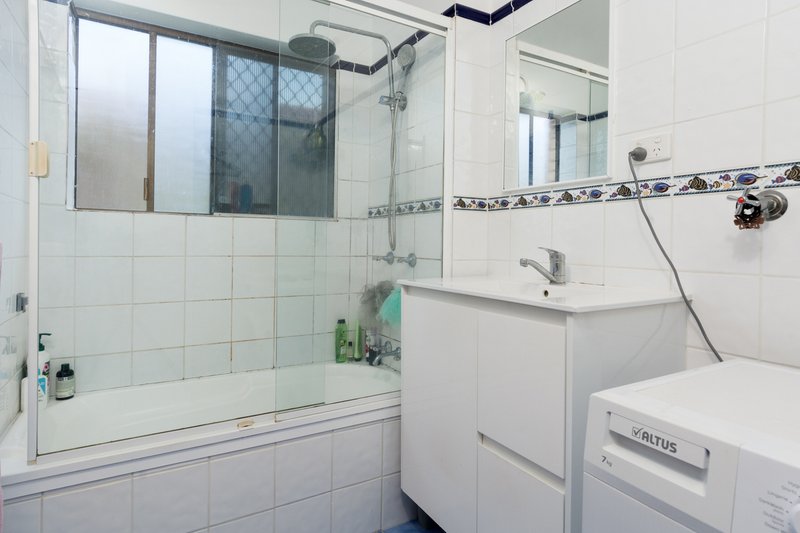 Photo - 2/72 Eton Street, Nundah QLD 4012 - Image 5