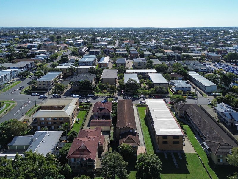 Photo - 2/72 Eton Street, Nundah QLD 4012 - Image 12