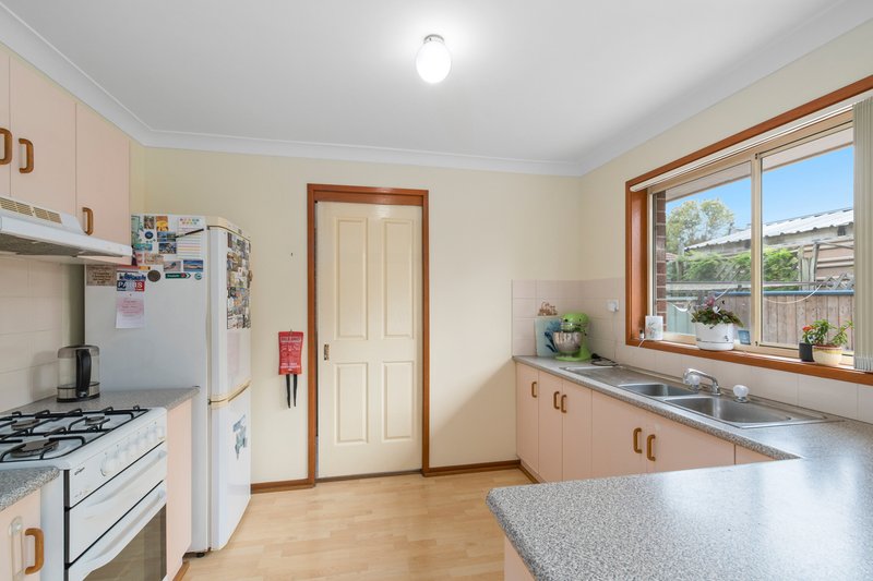 Photo - 2/72 Koona Street, Albion Park Rail NSW 2527 - Image 4