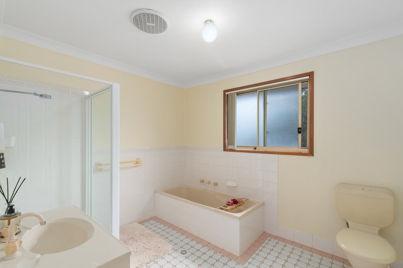 Photo - 2/72 Koona Street, Albion Park Rail NSW 2527 - Image 6