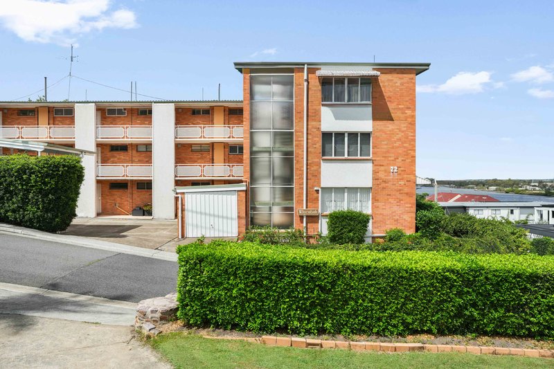 Photo - 2/72 Markwell Street, Hamilton QLD 4007 - Image 2