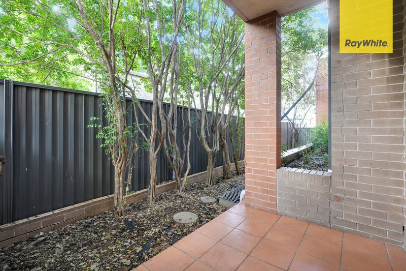 Photo - 2/72 Marsden Street, Parramatta NSW 2150 - Image 10