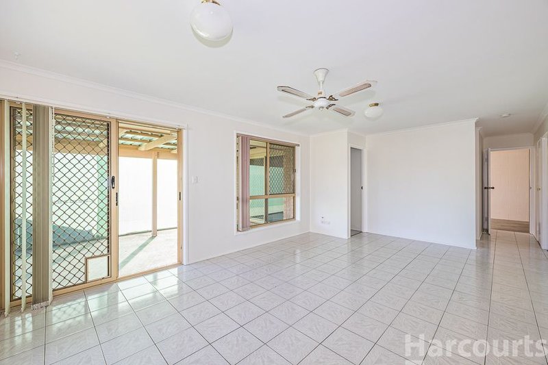 Photo - 2/72 Oleander Drive, Bongaree QLD 4507 - Image 6