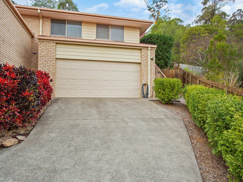 2/72 Paddington Drive, Carrara QLD 4211