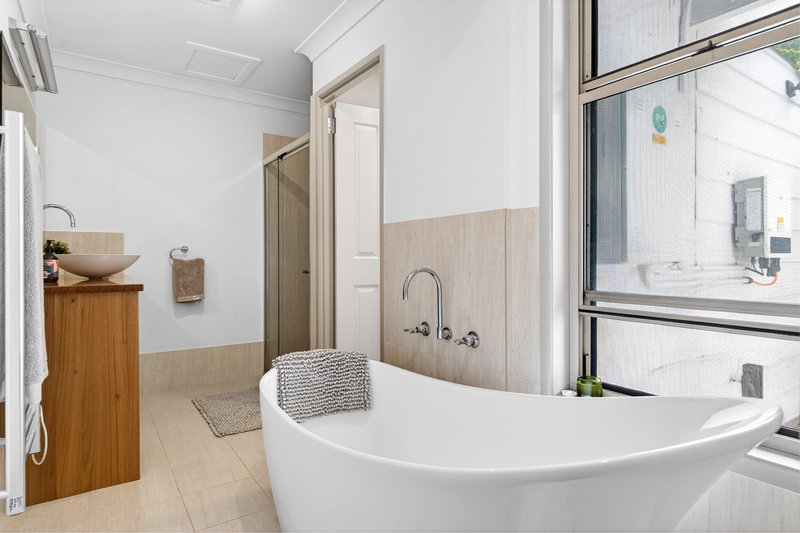 Photo - 272 Robinson Road, Mount Mee QLD 4521 - Image 18