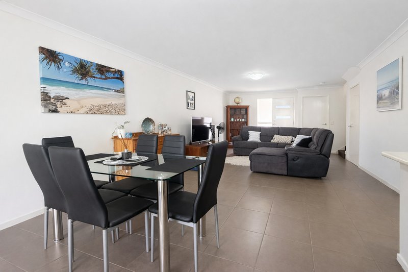 Photo - 2/72 Webster Road, Deception Bay QLD 4508 - Image 2
