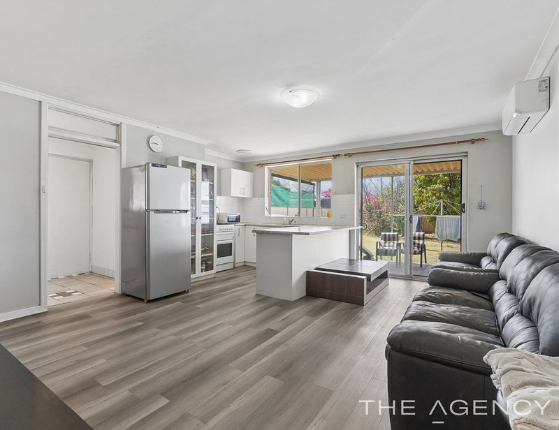 Photo - 272 Wright Street, Cloverdale WA 6105 - Image 7