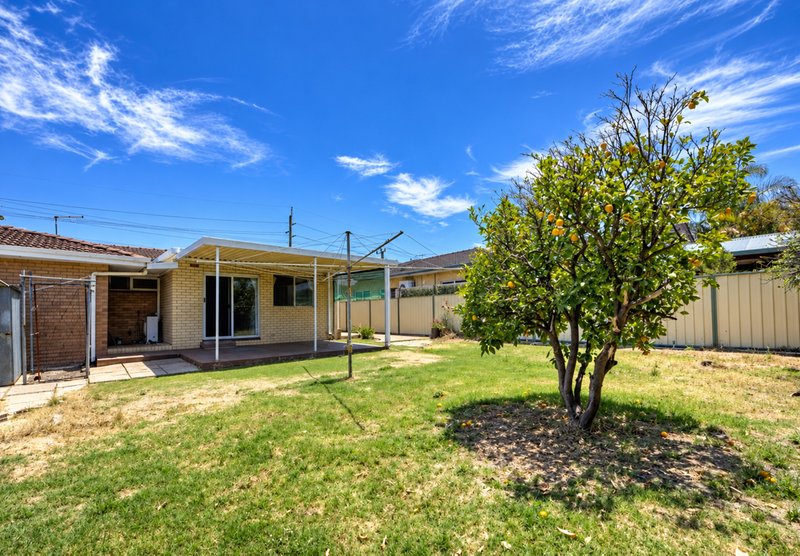 Photo - 272 Wright Street, Cloverdale WA 6105 - Image 29