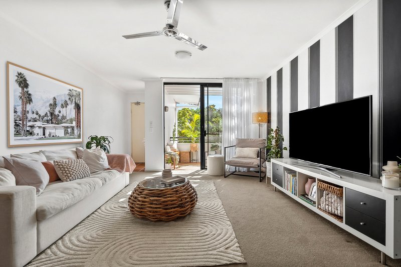 Photo - 27/20-26 Illawong Street, Surfers Paradise QLD 4217 - Image 3