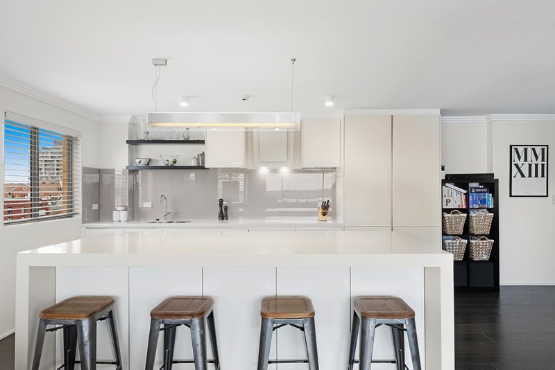 Photo - 27/204 Victoria Street, Potts Point NSW 2011 - Image 2