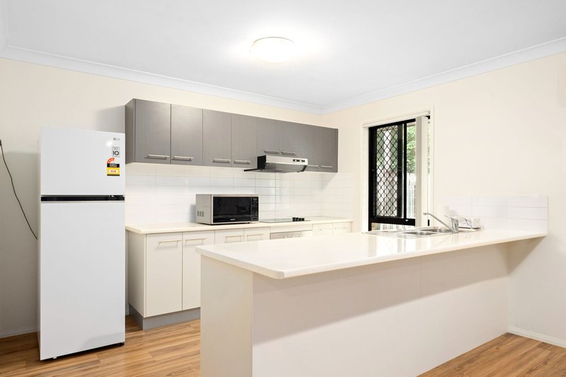 Photo - 27/22 Gawler Cres , Bracken Ridge QLD 4017 - Image 5