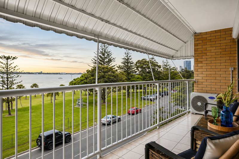 Photo - 27/224 Marine Parade, Labrador QLD 4215 - Image 2