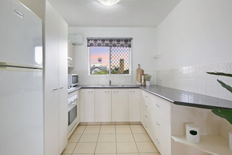 Photo - 27/224 Marine Parade, Labrador QLD 4215 - Image 5