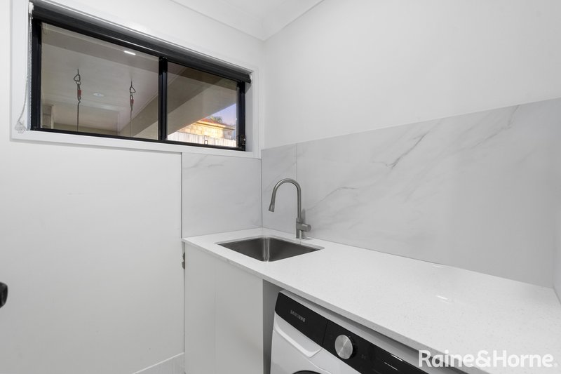 Photo - 27/24 Amsonia Court, Arundel QLD 4214 - Image 14