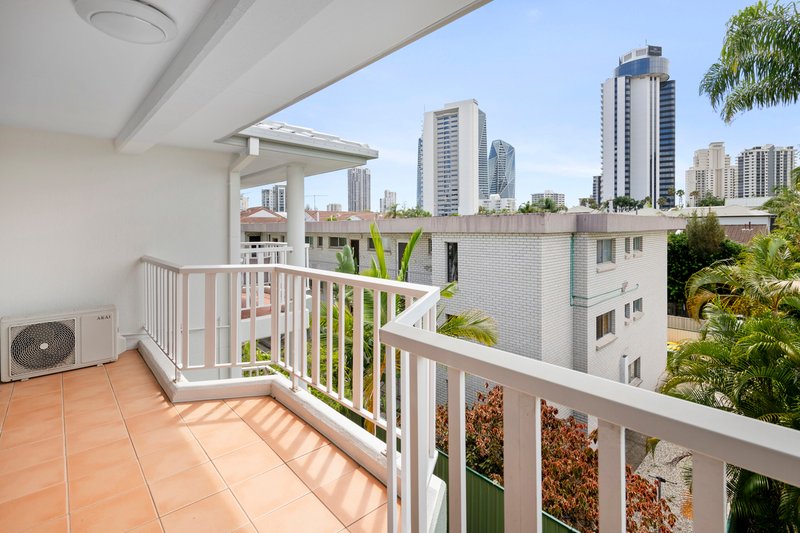 Photo - 27/26-28 Monaco Street, Surfers Paradise QLD 4217 - Image 11