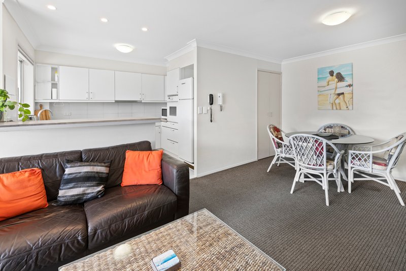 Photo - 27/26-28 Monaco Street, Surfers Paradise QLD 4217 - Image 20