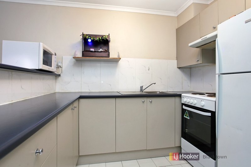 Photo - 27/26 Mantaka Street, Blacktown NSW 2148 - Image 2