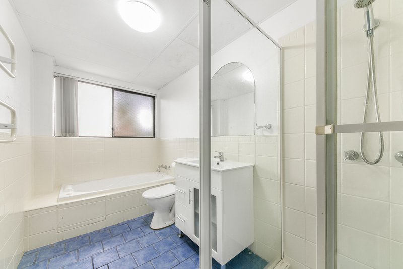 Photo - 27/27-33 Addlestone Rd , Merrylands NSW 2160 - Image 5