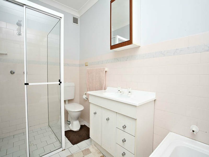 Photo - 2/73-75 Reynolds Avenue, Bankstown NSW 2200 - Image 4