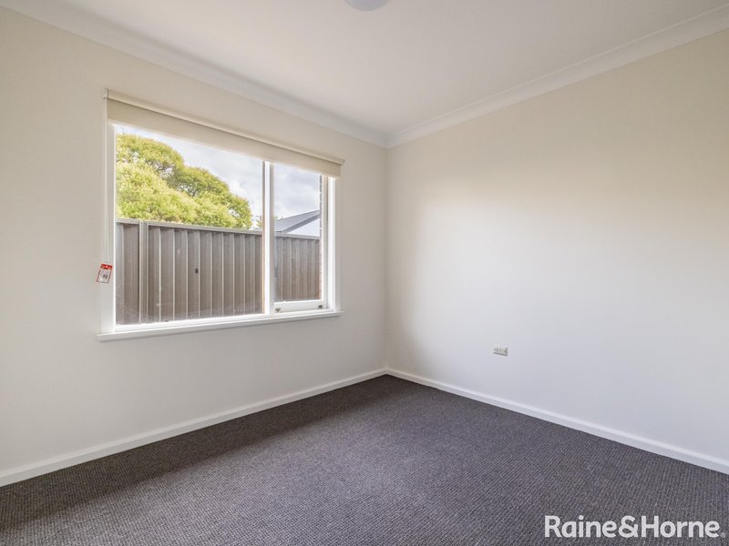 Photo - 273 Brilliant Street, Bathurst NSW 2795 - Image 8