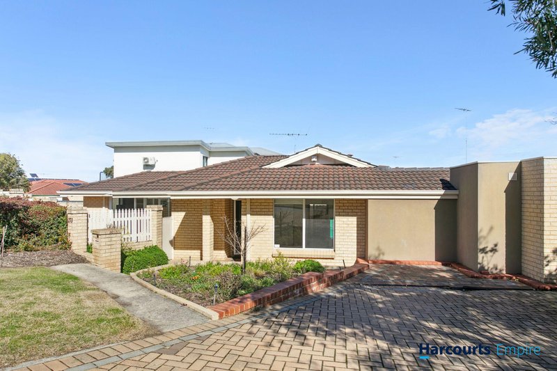 Photo - 273 Grand Promenade, Doubleview WA 6018 - Image 1