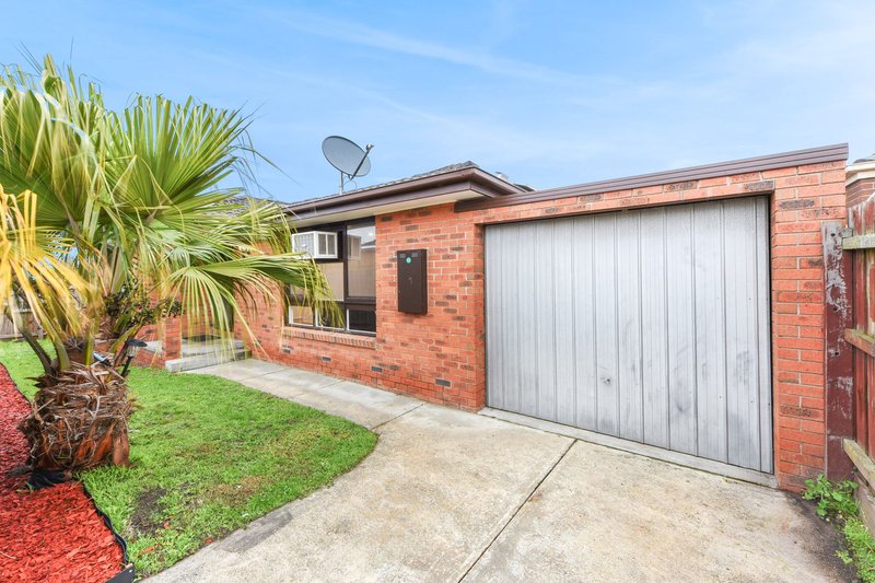 Photo - 2/73 Kionga Street, Clayton VIC 3168 - Image 2