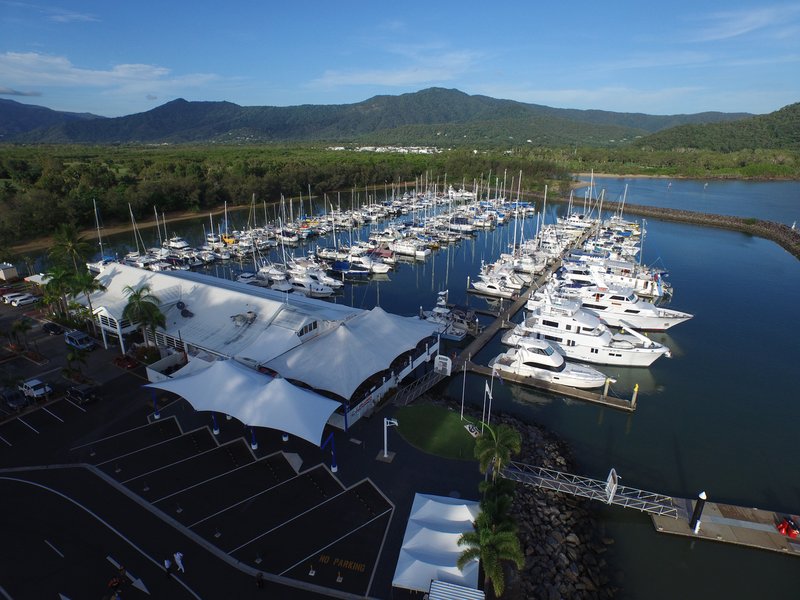 Photo - 2/73 Sims Esplanade, Yorkeys Knob QLD 4878 - Image 13