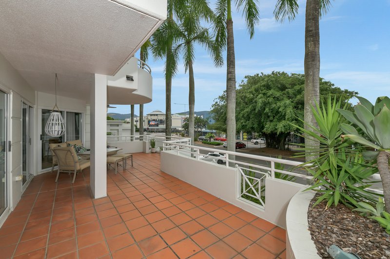 Photo - 2/73 Spence Street, Cairns City QLD 4870 - Image 9