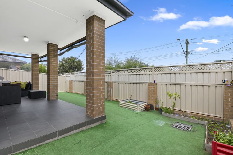 Photo - 2/73 Woodpark Road, Merrylands NSW 2160 - Image 8