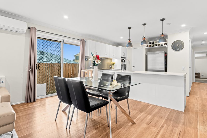 Photo - 27/30 Lindeman Place, Eight Mile Plains QLD 4113 - Image 6