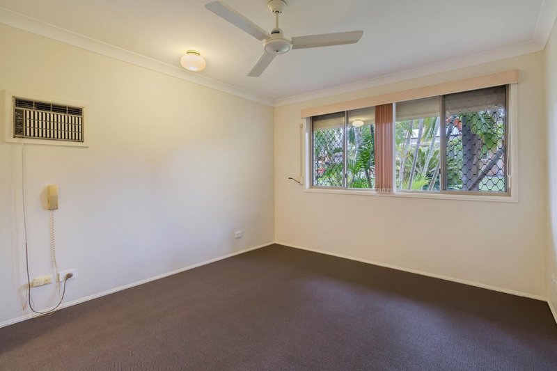 Photo - 27/33 Edmund Rice Drive, Southport QLD 4215 - Image 9