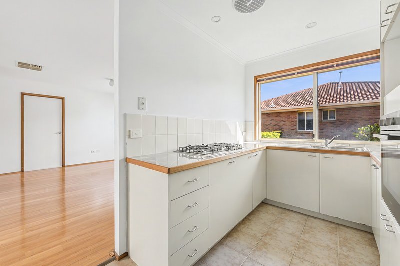 Photo - 27/36-44 Bourke Road, Oakleigh South VIC 3167 - Image 6