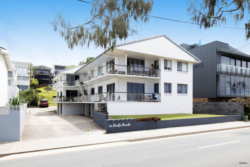 2/738 Pacific Parade, Currumbin QLD 4223