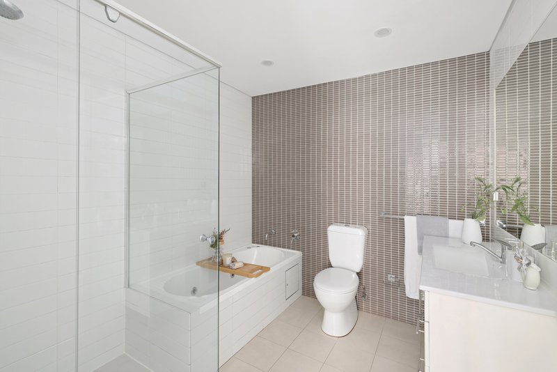 Photo - 2/74-76 Victoria Road, Drummoyne NSW 2047 - Image 6