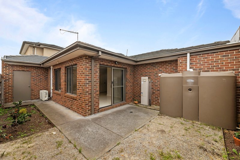 Photo - 2/74 Cyprus Street, Lalor VIC 3075 - Image 8