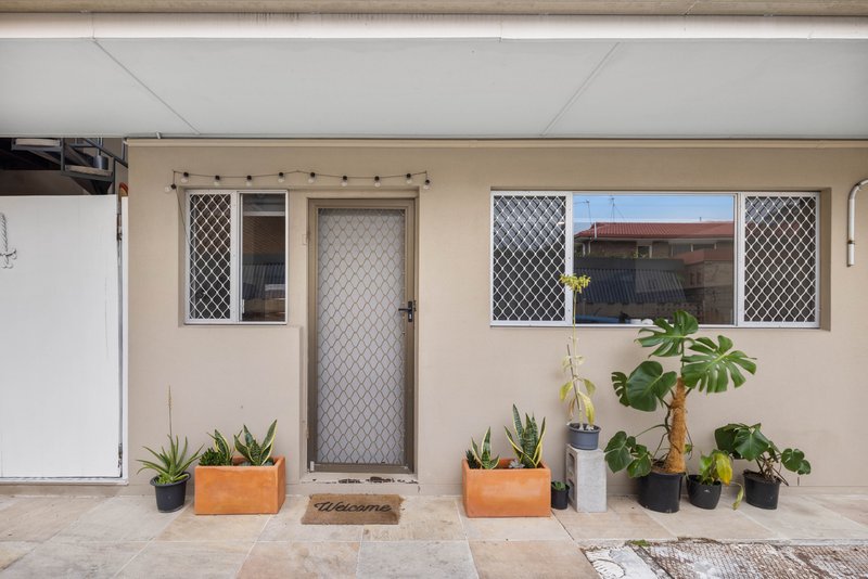 Photo - 2/74 Duringan Street, Currumbin QLD 4223 - Image 8