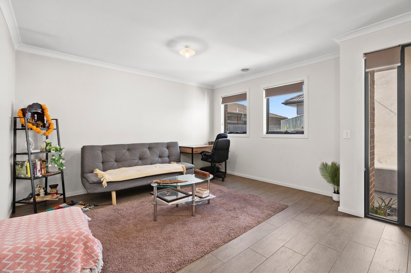 Photo - 2/74 Ernest Street, Bell Post Hill VIC 3215 - Image 6