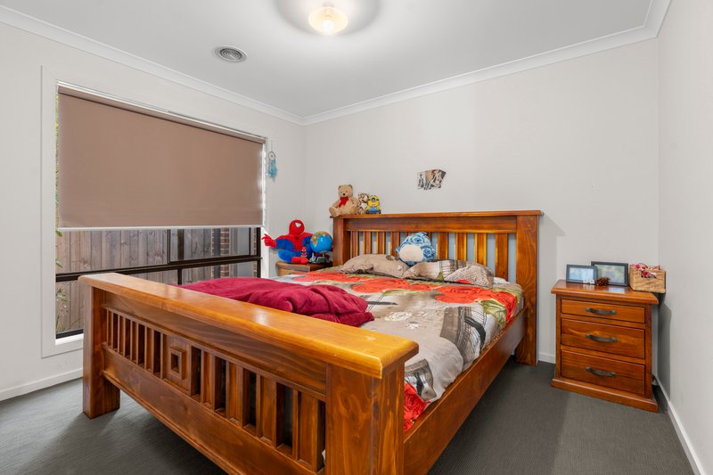 Photo - 2/74 Ernest Street, Bell Post Hill VIC 3215 - Image 10