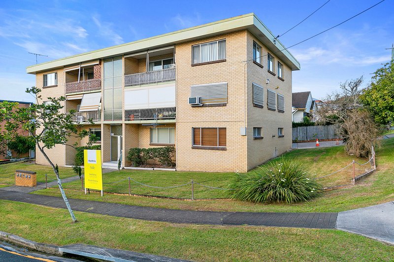 2/74 Henry Street, Greenslopes QLD 4120