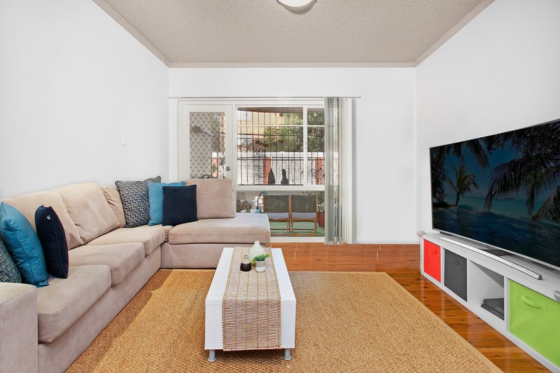 Photo - 2/74 Leylands Parade, Belmore NSW 2192 - Image 3