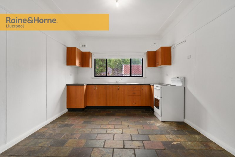Photo - 274 River Avenue, Carramar NSW 2163 - Image 3