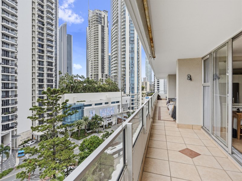 Photo - 27/40 Ferny Avenue, Surfers Paradise QLD 4217 - Image 6