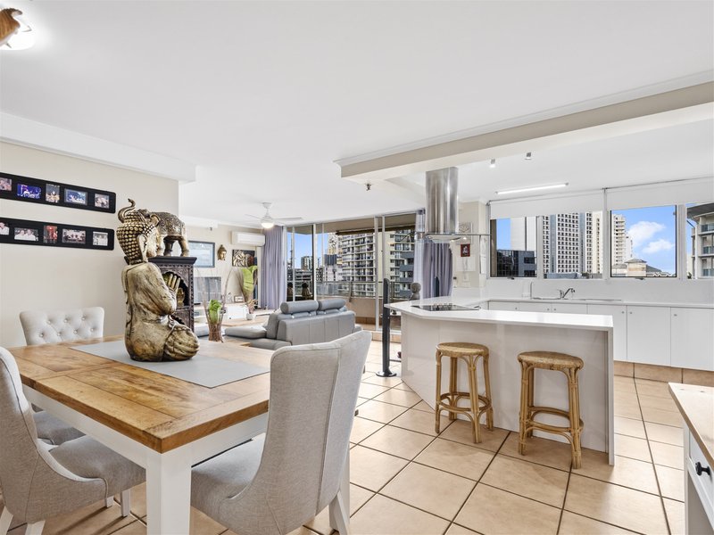 Photo - 27/40 Ferny Avenue, Surfers Paradise QLD 4217 - Image 7