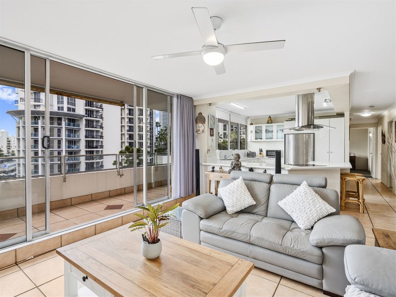 Photo - 27/40 Ferny Avenue, Surfers Paradise QLD 4217 - Image 8