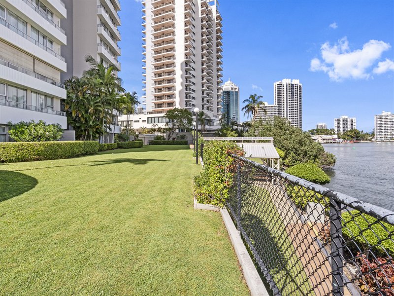 Photo - 27/40 Ferny Avenue, Surfers Paradise QLD 4217 - Image 17